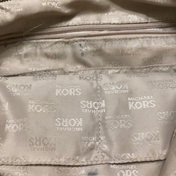 Michael Kors Bag With Matching Wallet - Picture 4 of 4